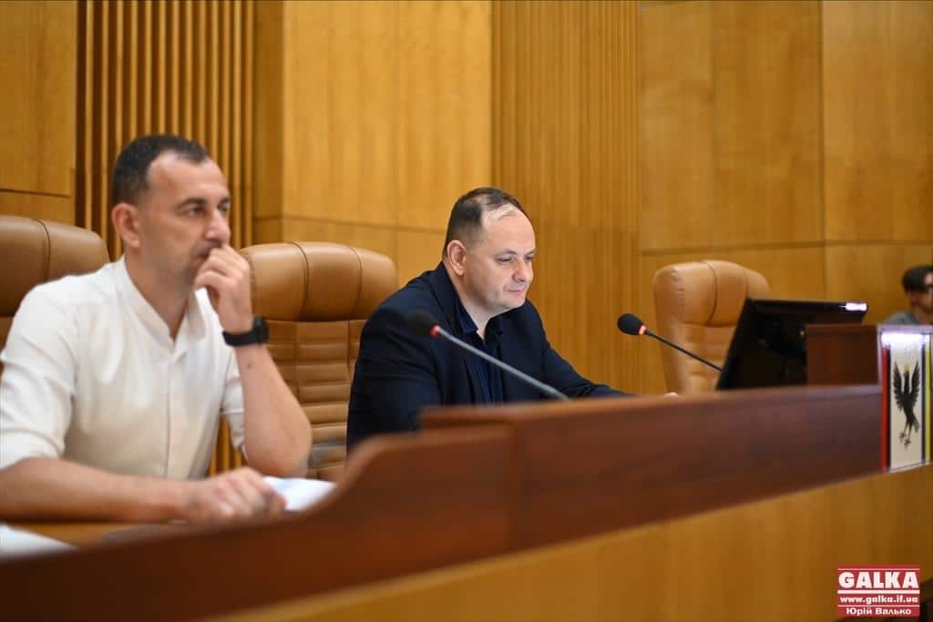 “Може ми загралися у мера-шмера?”: як франківці відреагували на заяву Марцінківа про “булінг-шмулінг” (ВІДЕО)
