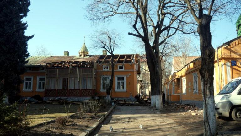“Щоб не затягувати час”: оголосили п’ятимільйонний тендер на сквер на Чорновола, де мала бути школа