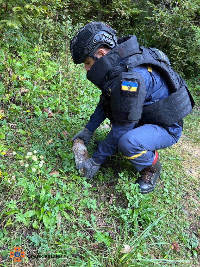 У Яремче піротехніки знешкодили чотири боєприпаси часів другої Світової