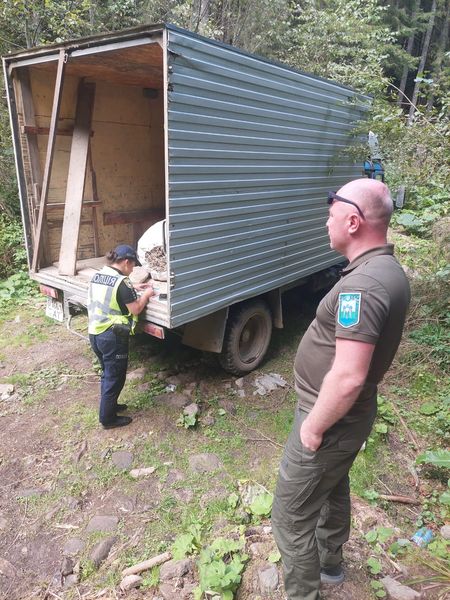 У горах на Франківщині знову спіймали браконьєрів ісландського моху (ФОТОФАКТ)