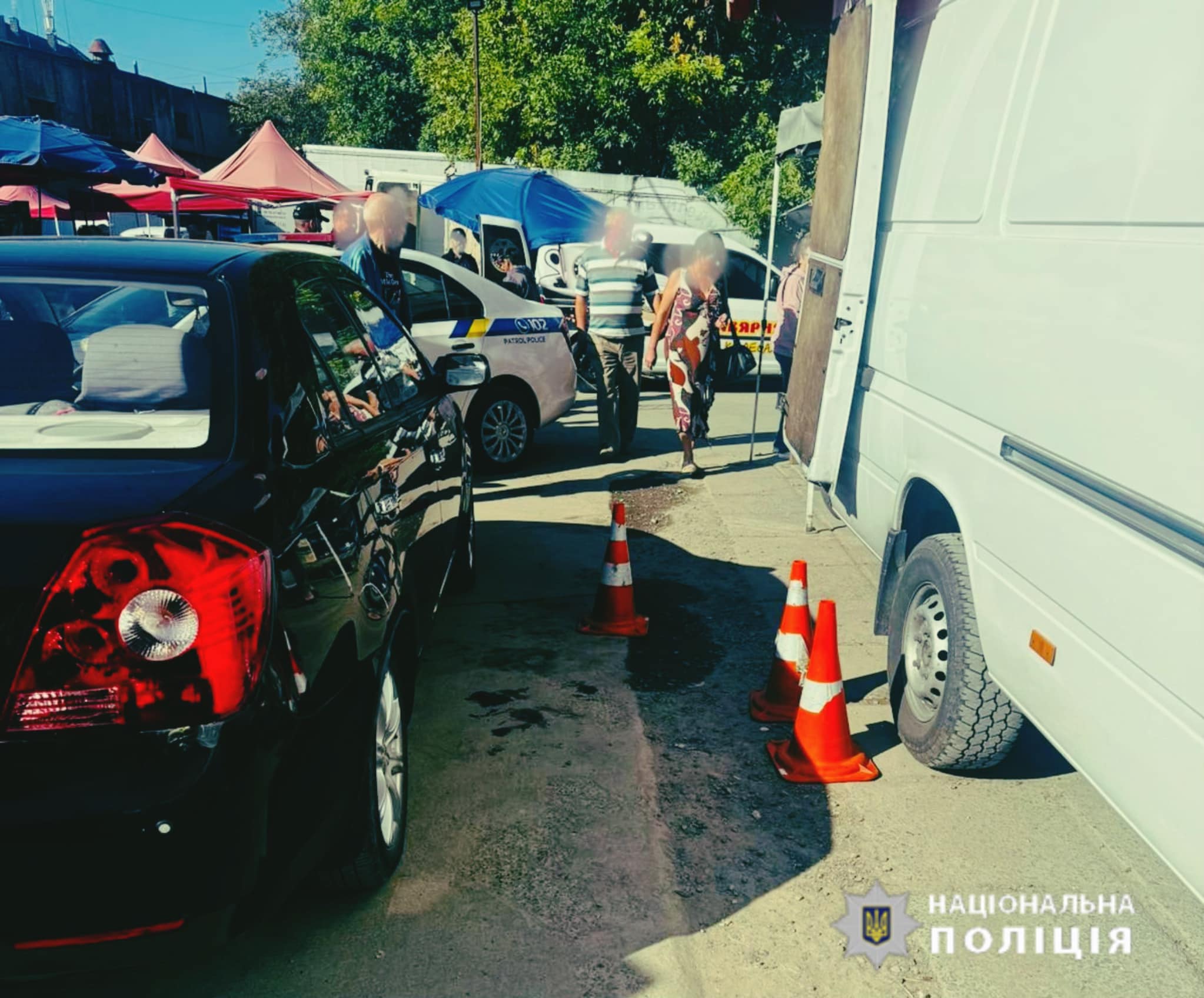 На центральному ринку у Франківську автомобіль збив жінку-пішохода (ФОТО)