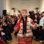 дефіле українському строю