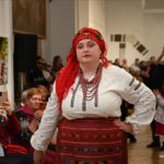 дефіле українському строю