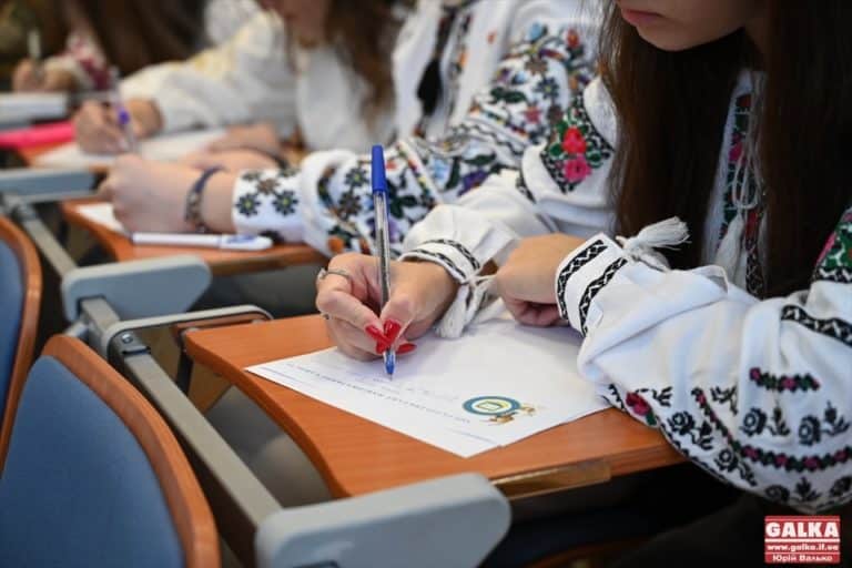 “Був дуже зворушливим”: соцмережі про Радіодиктант 2026