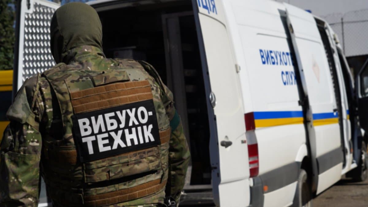 На Прикарпатті та в Україні — хвиля масових повідомлень про замінування