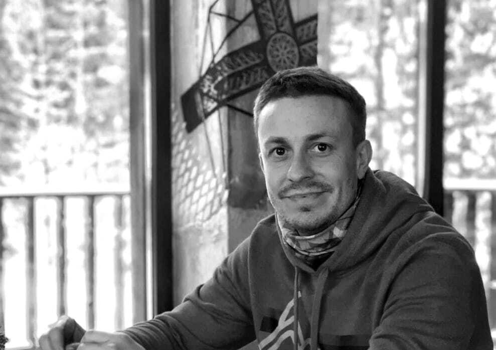 Стало відомо час і місце прощання з воїном-медиком Мирославом Дебенком