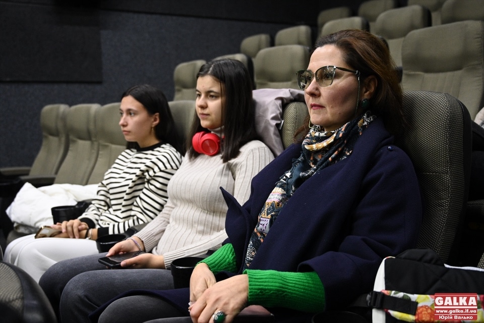 З Джонсоном, Блумом та Шевченком: у Франківську презентували документалку про залізничників «Потяг до життя» (ФОТО)