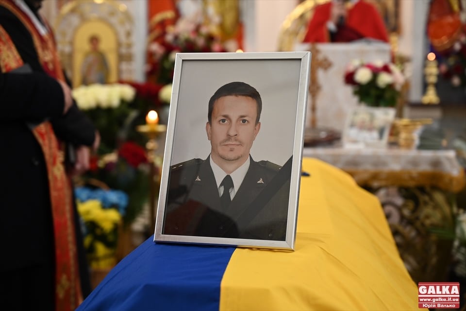 прощання із бойовим медиком Мирославом Дебенком