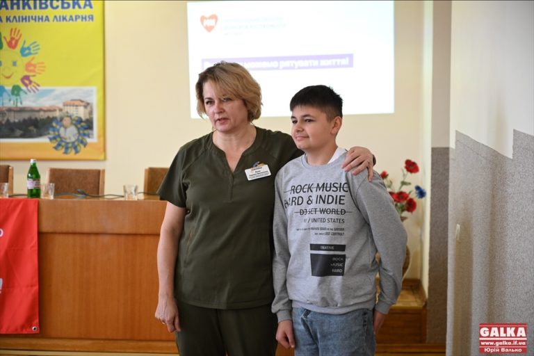 У Франківську розповіли про важливість донорства кісткового мозку: до 35 років – це безкоштовно (ФОТО)