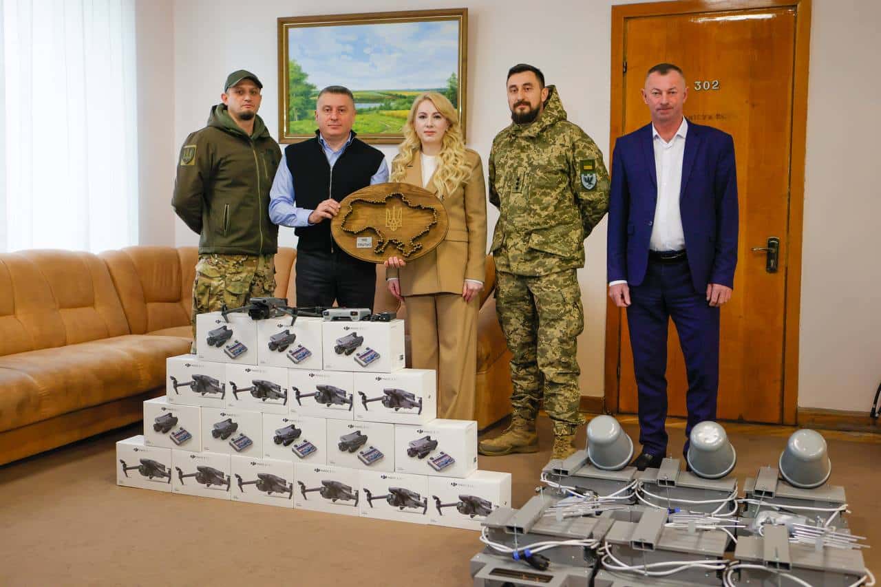 Бійцям 102 бригади ТрО передали обладнання на понад 2,6 мільйона гривень (ФОТО)