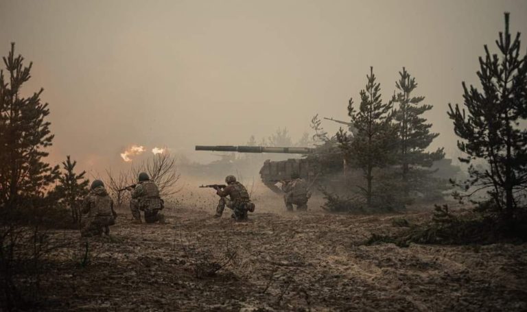 За 27 грудня росія втратила 1690 вояків та 7 танків