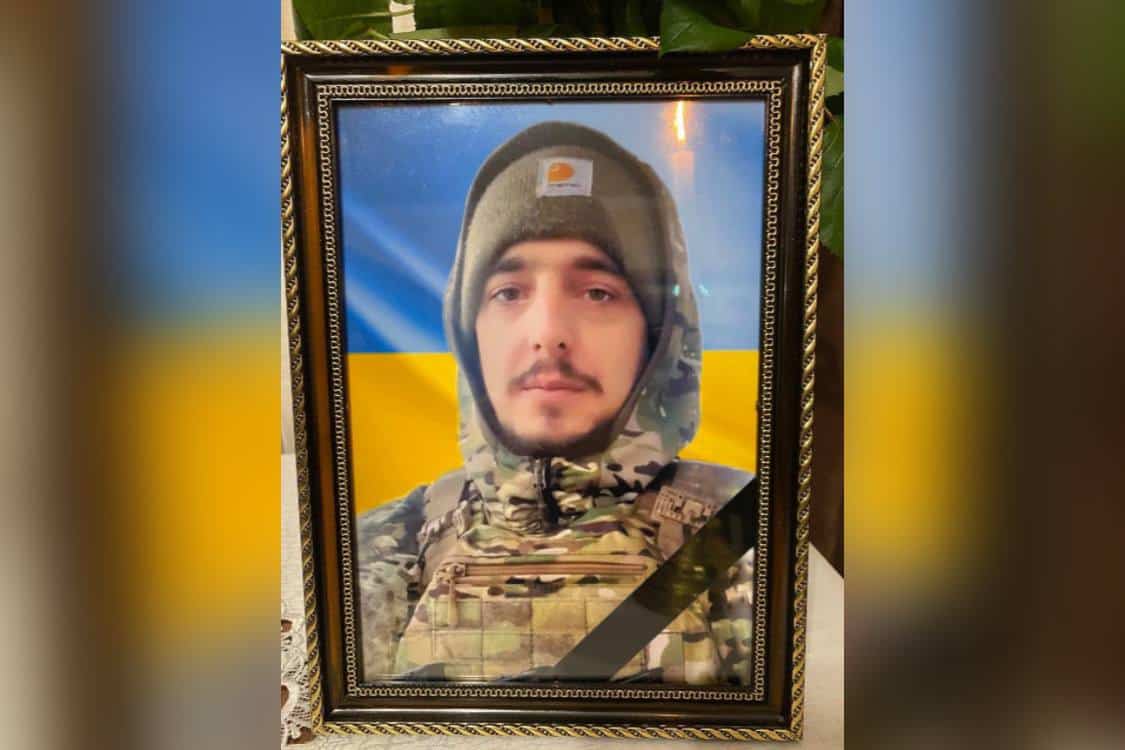 В лікарні Дніпра помер 33-річний захисник Дмитро Романюк з Франківщини