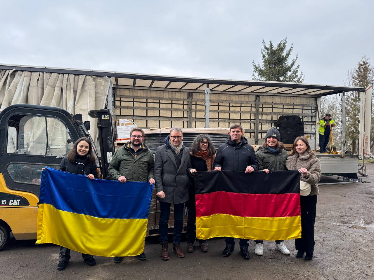 Калуська громада отримала 96 сонячних модулей від німецьких партнерів (ФОТО)