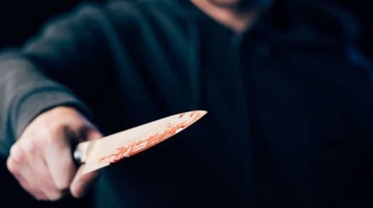 На Стуса жінка посеред вулиці поранила ножем дитину і ще одну людину
