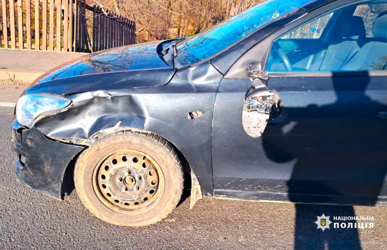 На Калущині водій збив пішохода: постраждалий у лікарні (ФОТО)