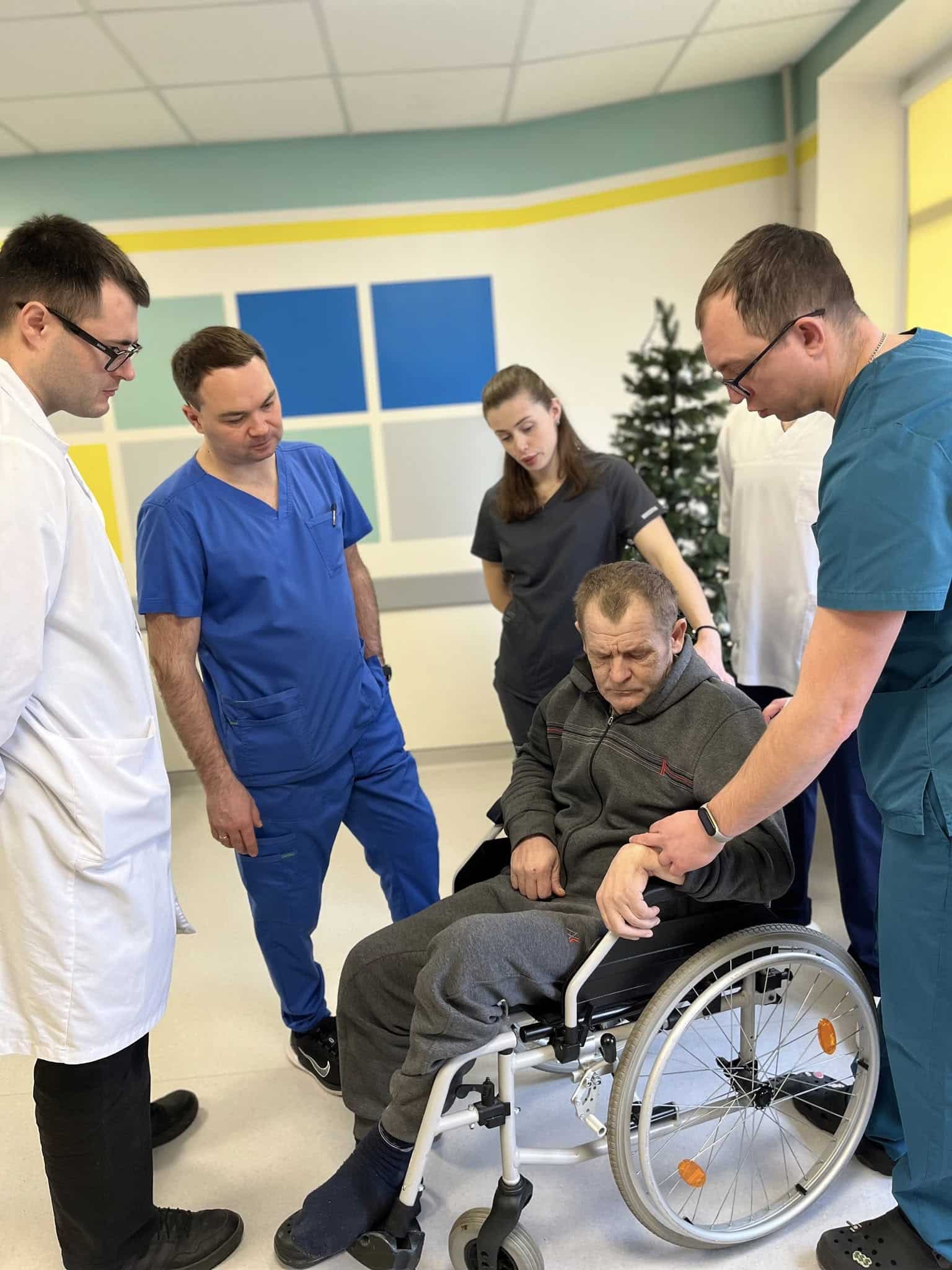 Захисник Любомир Кавка після полону проходить реабілітацію у франківській лікарні (ФОТО)