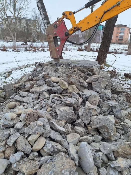 У селі Боднарів демонтували пам’ятник радянському діячу