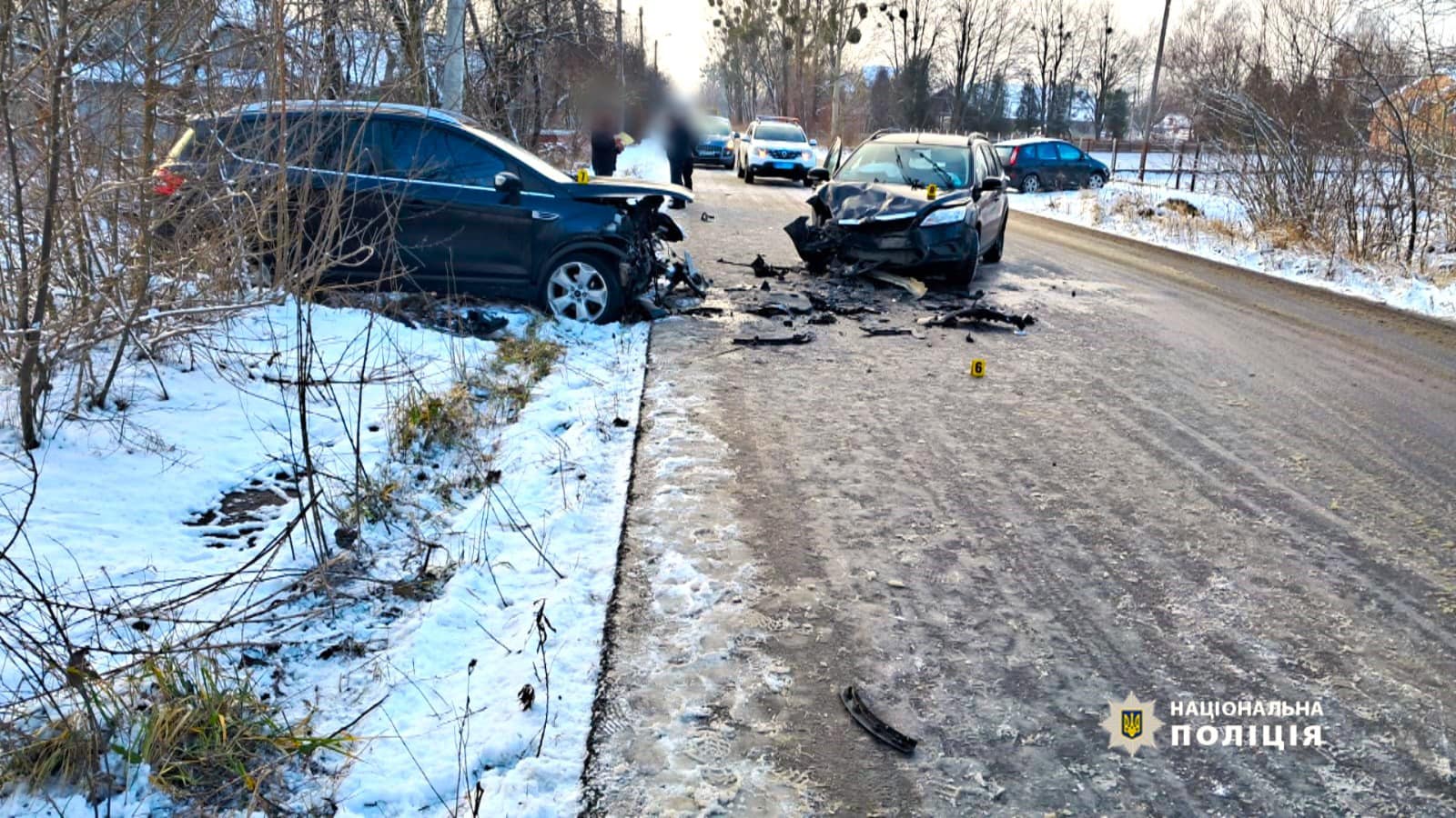 У Калуші водійка “Форд Куга” спричинила ДТП з трьома автомобілями: двоє людей у лікарні