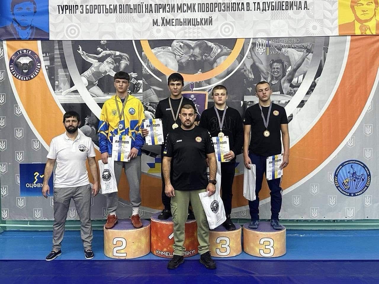 Прикарпатські борці здобули 8 нагород на турнірі в Хмельницькому (ФОТО)