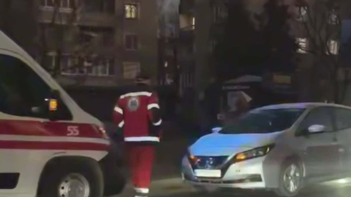 В Івано-Франківську “Nissan” збив 11-річну дівчинку пішохода