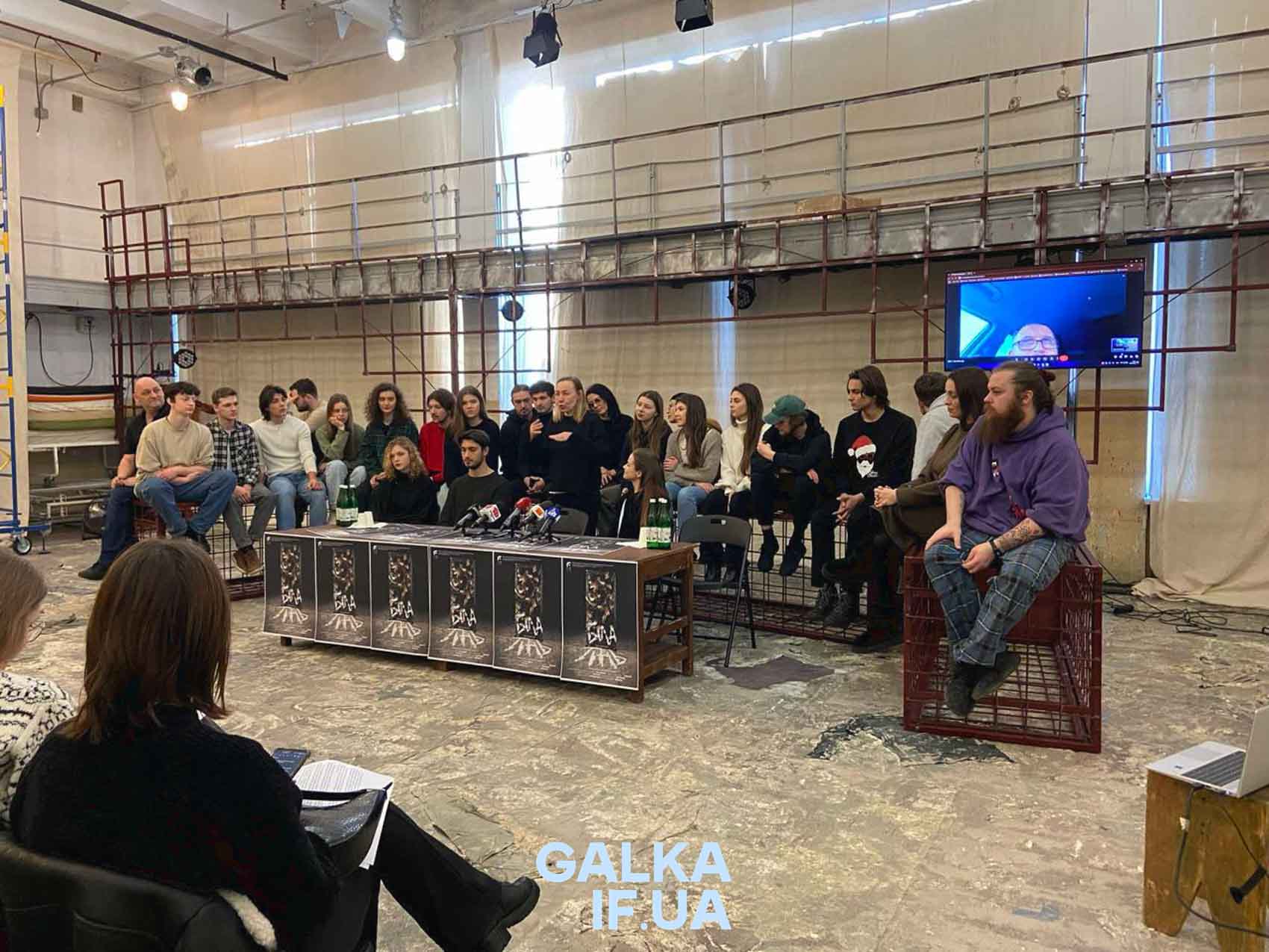 Кожен глядач стає співавтором: у Франківському драмтеатрі розповіли про імерсивну виставу “Біла тінь”