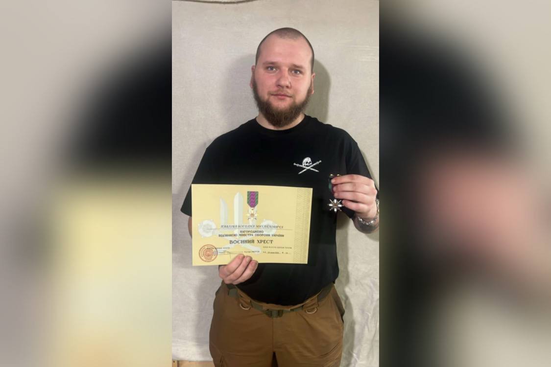24-річного Богдана Павліва з Рожнятівщини нагородили “Воєнним хрестом” (ФОТО)