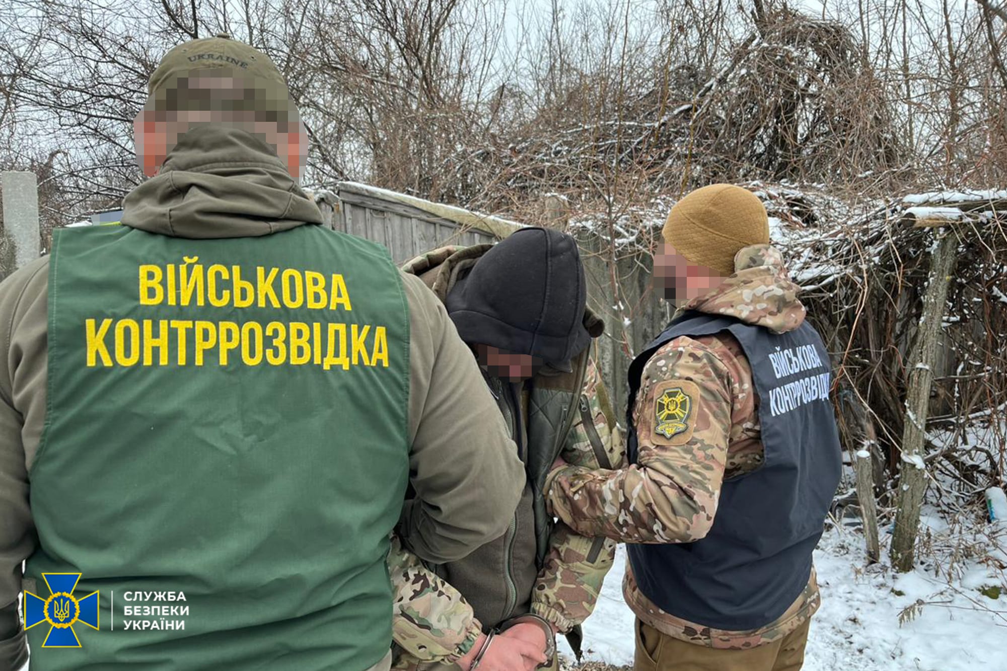 Бійці франківської СБУ затримали ексохоронця російської катівні в Херсоні (ФОТО)
