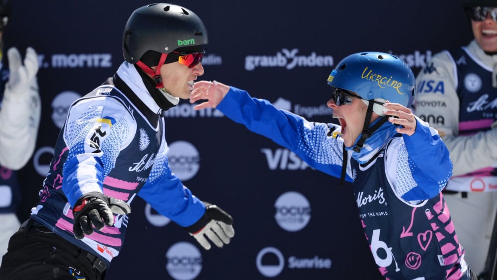 Прикарпатка Ангеліна Брикіна зі збірною України -“срібна” чемпіонка світу з лижної акробатики (ФОТО)