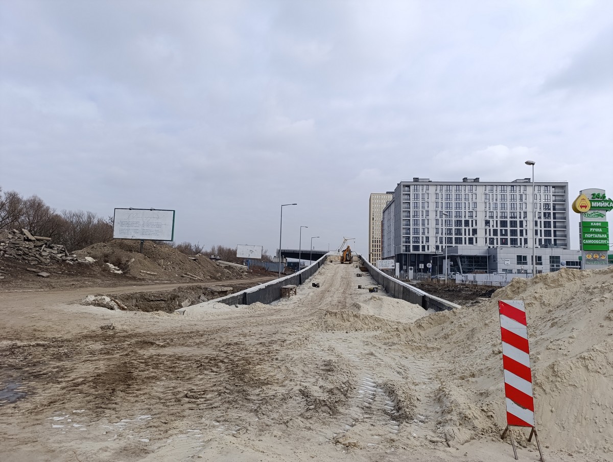 Старий міст на Пасічну хоче ремонтувати фірма, яка будує розвʼязку до нового