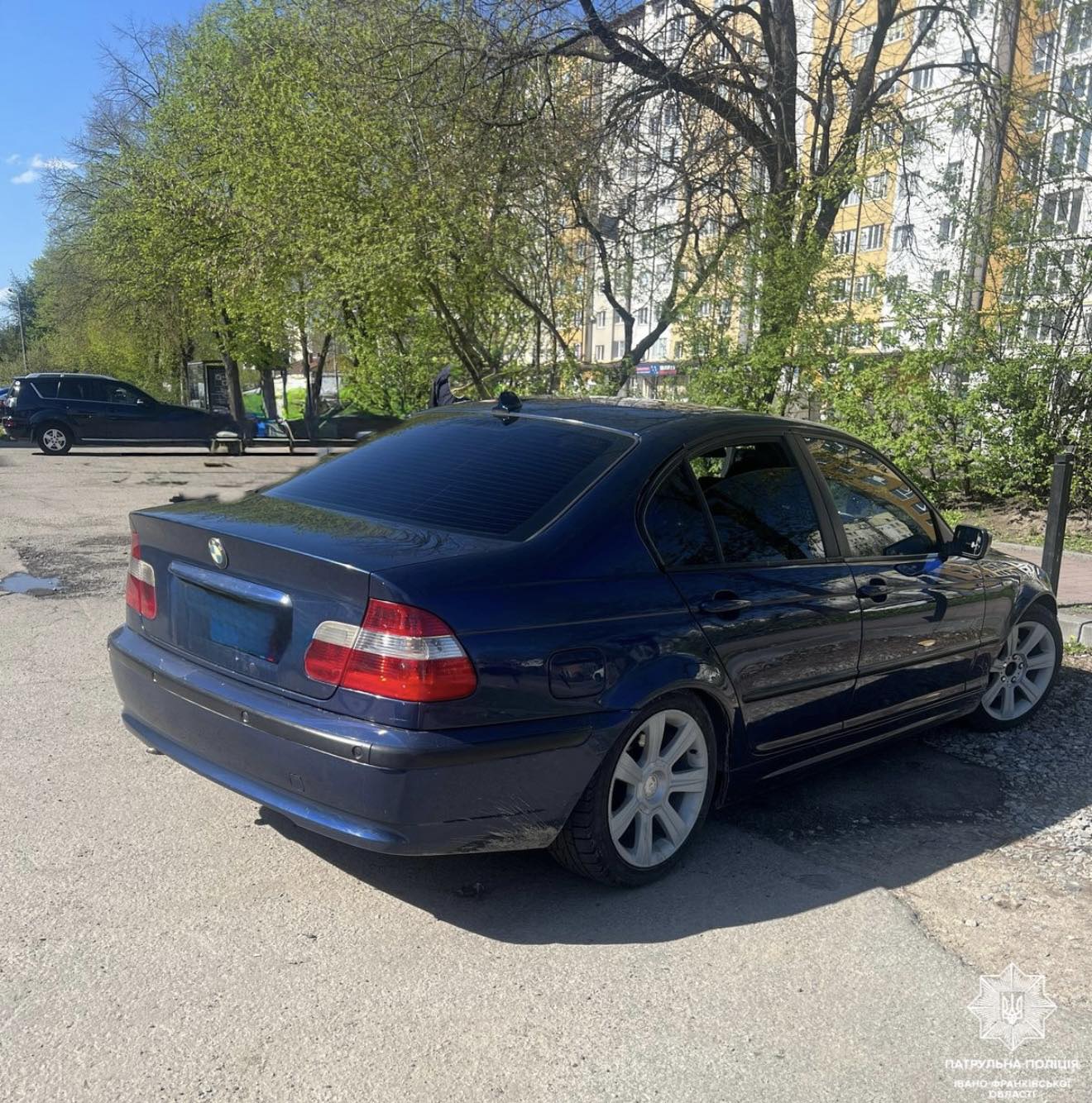 У Франківську поліція зупинила водія BMW без посвідчення та з ознаками сп’яніння