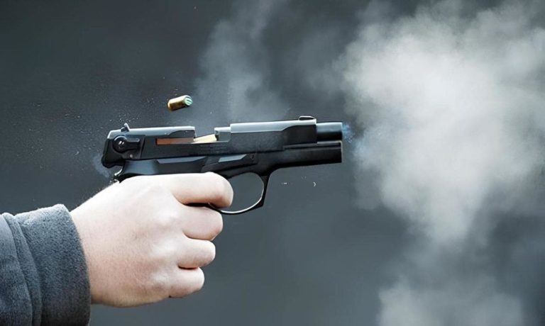 У Франківську чоловік стріляв із пневматичного пістолета біля залізничної колії