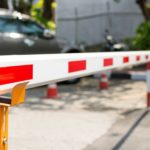 У Калуші демонтують самовільні обмежувачі у дворах