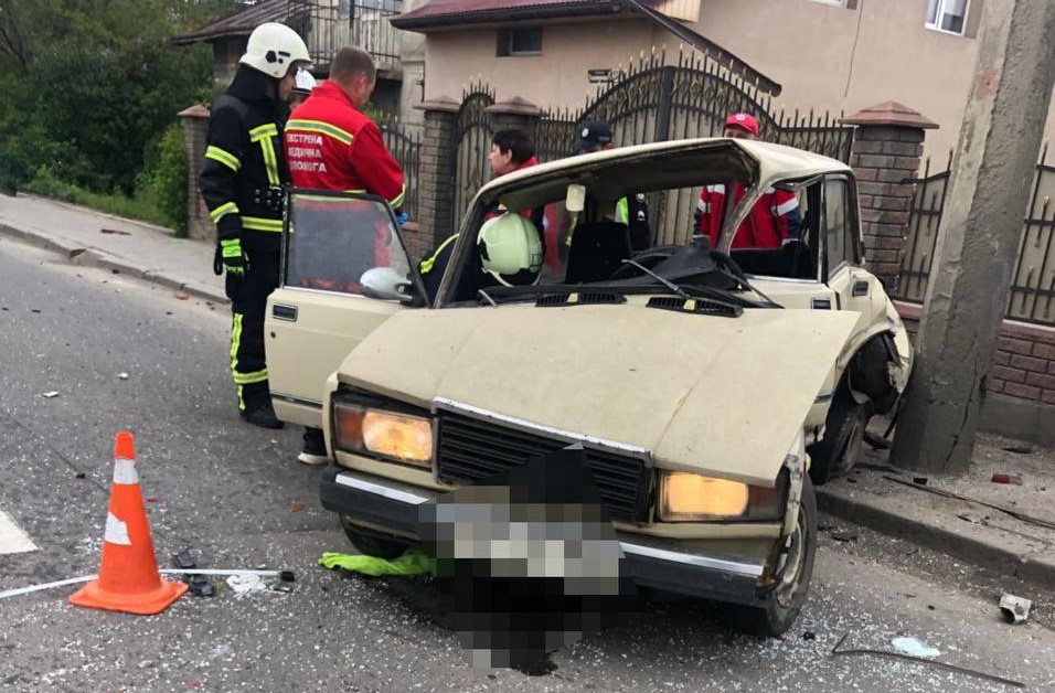 У Франківську зіткнулися два автомобілі: є постраждалий (ФОТО)