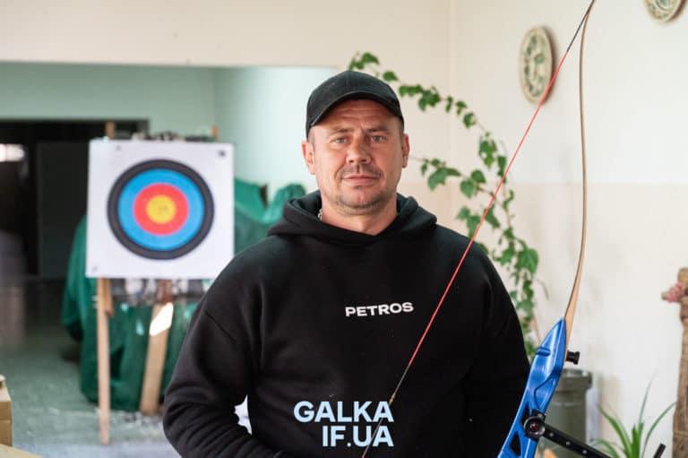 Ветеран Олександр Зірка з Франківська здобув медаль у стрільбі на змаганнях у США