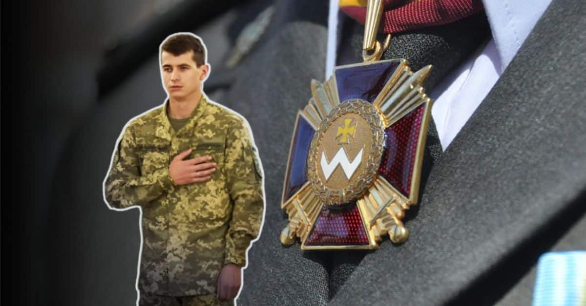 Прикарпатського пілота Романа Дрогомирецького нагородили орденом Богдана Хмельницького III ступеня
