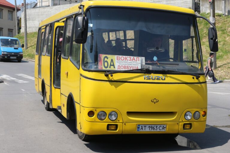 У Калуші можуть підняти вартість проїзду в автобусах до 25 гривень