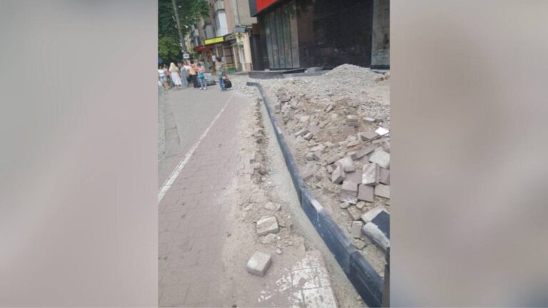 Зупинка “Військових ветеранів” не працюватиме на невизначений термін через ремонт