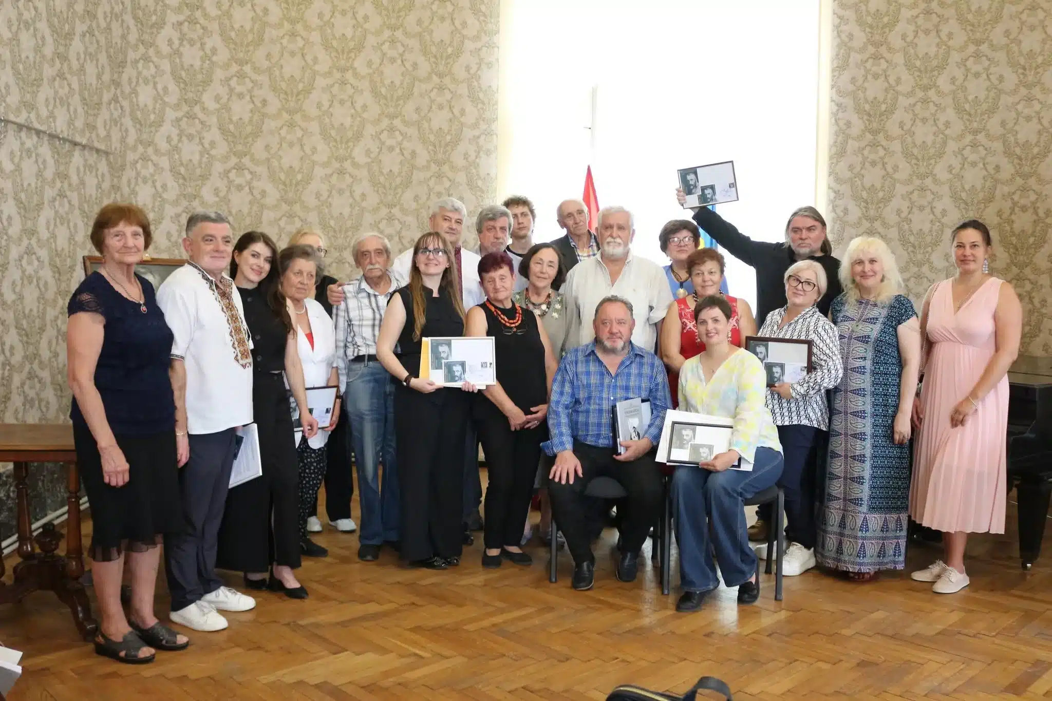 У Коломиї презентували поштову марку до 110-річчя Василя Симчича (ФОТО)