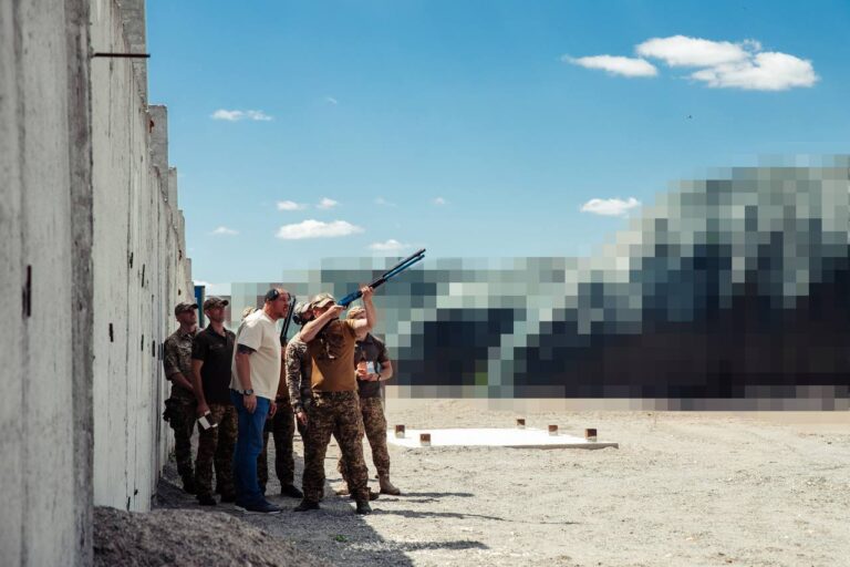 Франківські нацгвардійці вчаться збивати FPV-дрони з дробовиків (ФОТО)