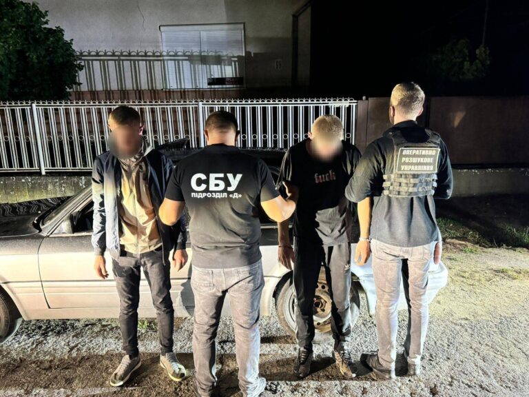 На Закарпатті затримали переправників, які везли франківця до кордону за 5500 доларів (ФОТО)