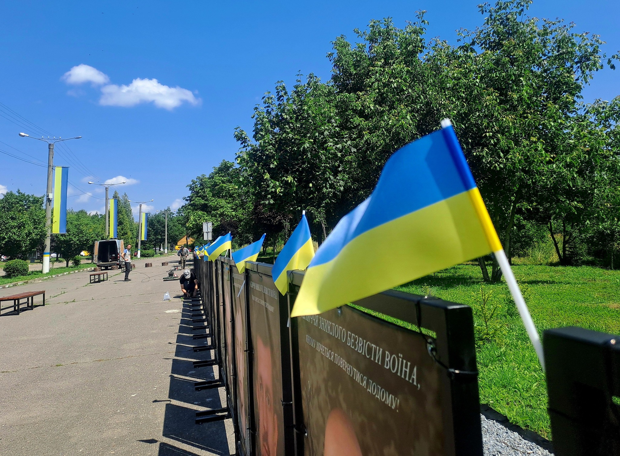 У Калуші на Алеї віри та надії з’являться ще 15 портретів зниклих воїнів