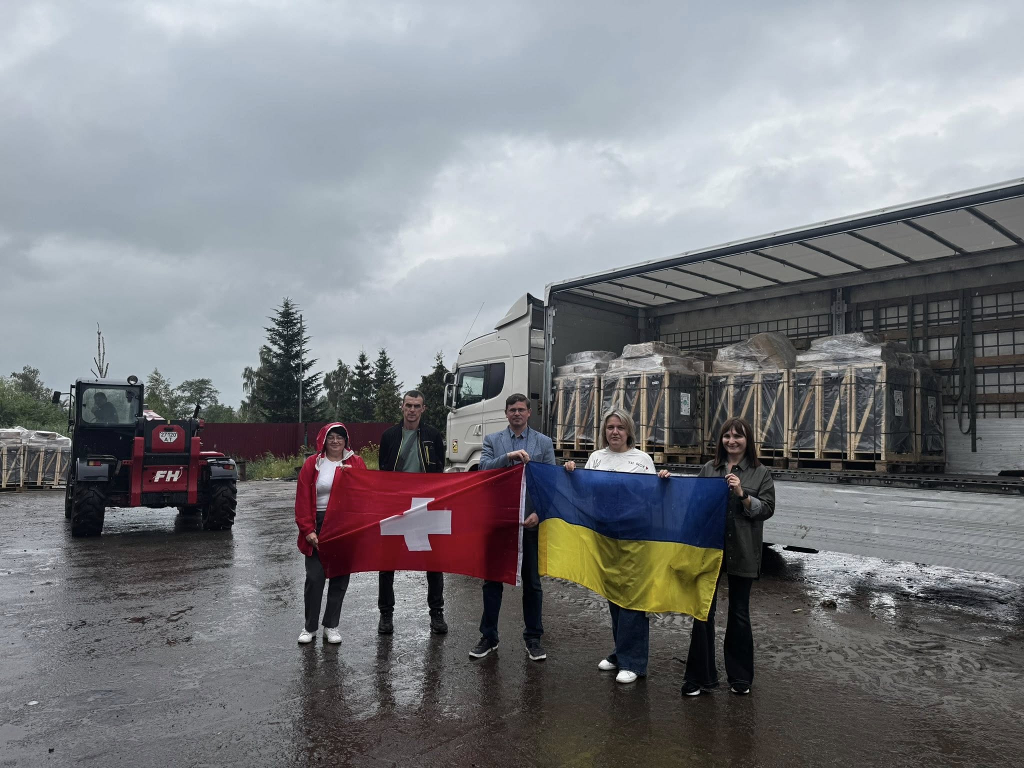У Калуську громаду передали гуманітарну допомогу на дев’ять мільйонів гривень