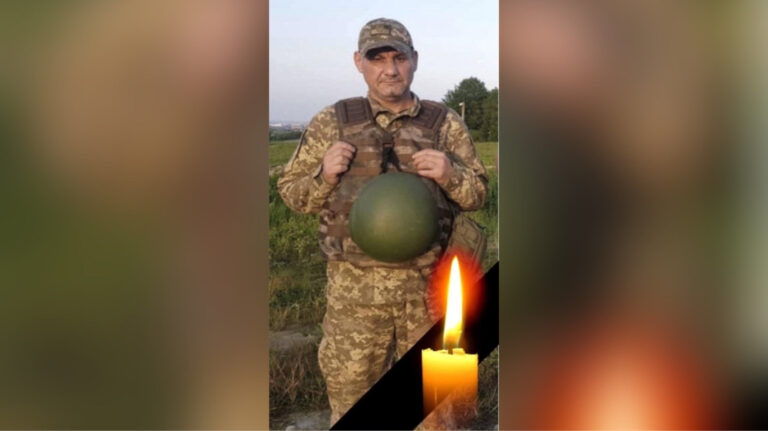В Івано-Франківську під час атаки рф загинув захисник Роман Бобик