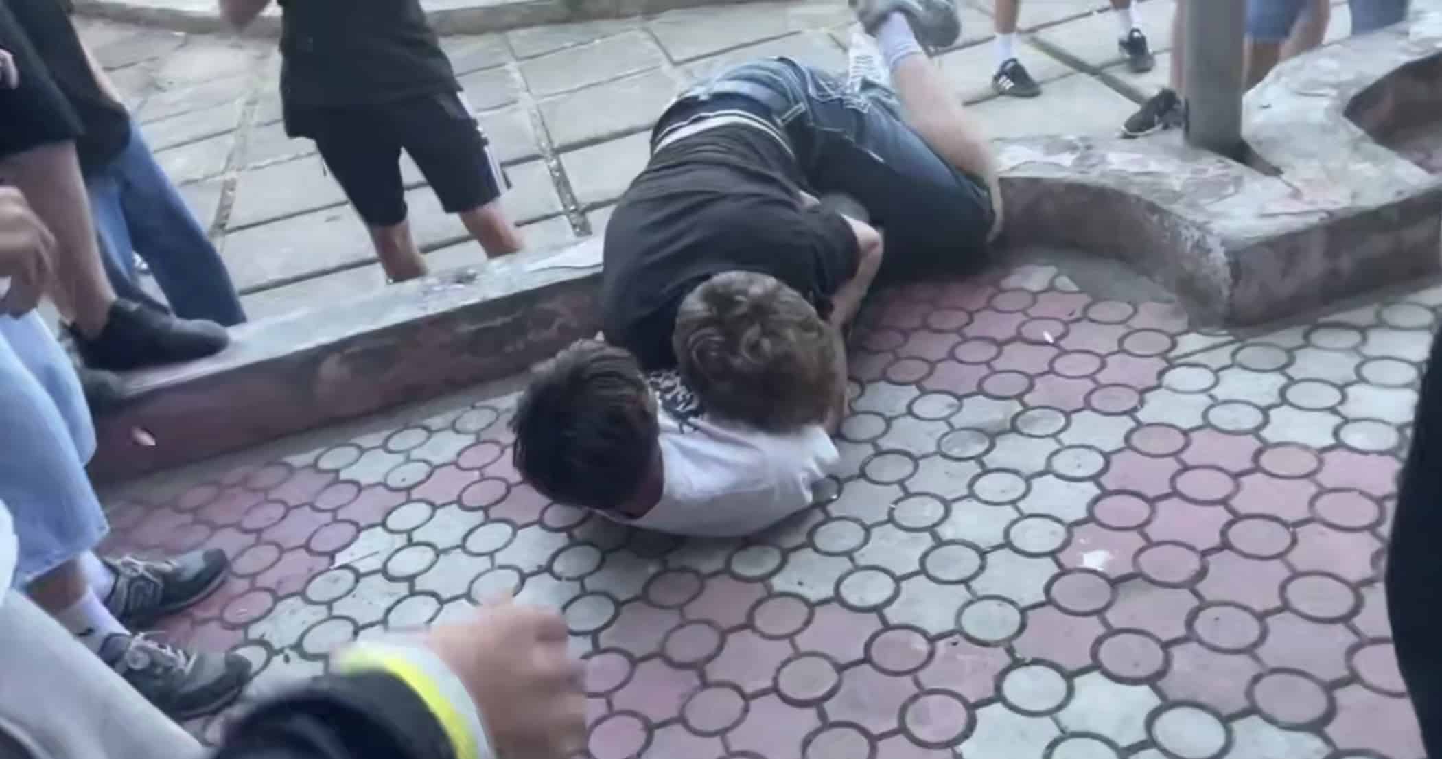 Поліція розслідує бійку підлітків на Калущині: відкрито кримінальне провадження (ВІДЕО)