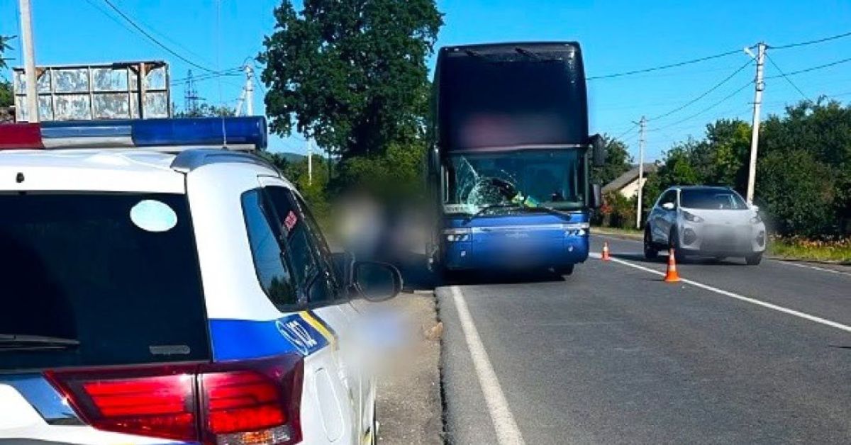 У Долині автобус “Львів – Болгарія” на смерть збив пенсіонерку (ФОТО)