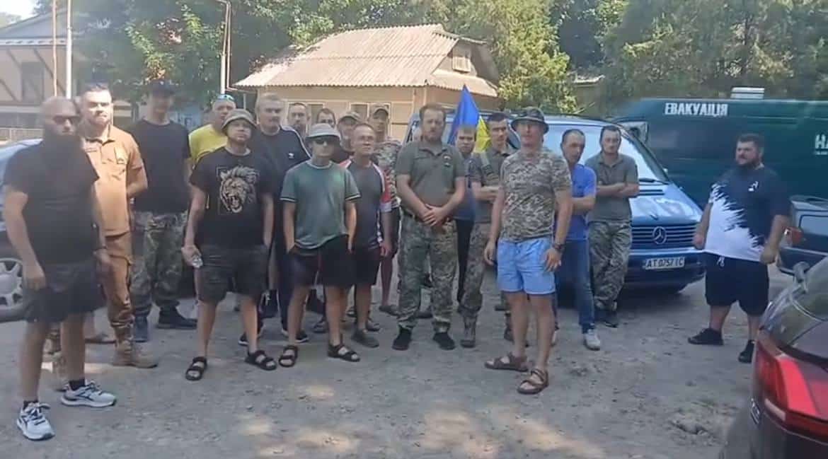 У Снятині розгорівся конфлікт довкола вшанування загиблого воїна: що каже міська рада