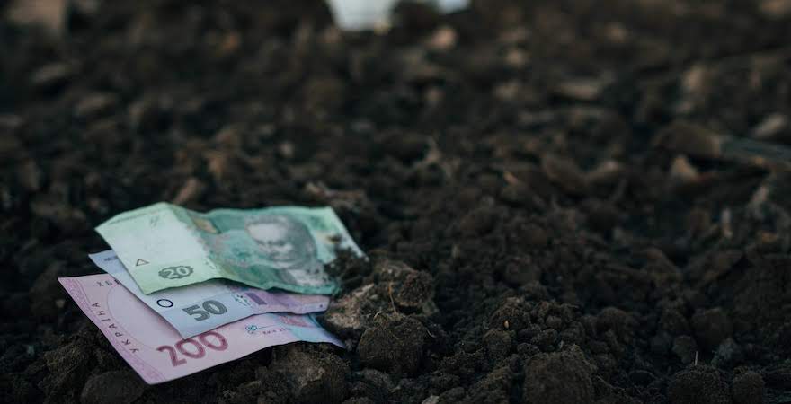 На Франківщині судитимуть жінку, яка двічі продала одну й ту саму ділянку