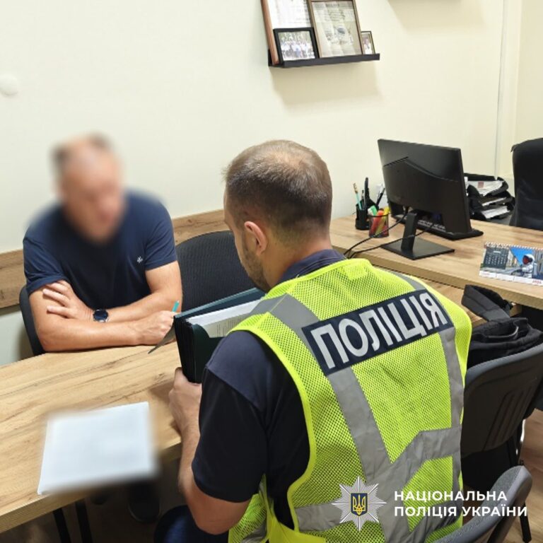 Посадовців франківської міськради відсторонили та зобов’язали не виїжджати через розтрату 3,5 млн грн на зрізці дерев