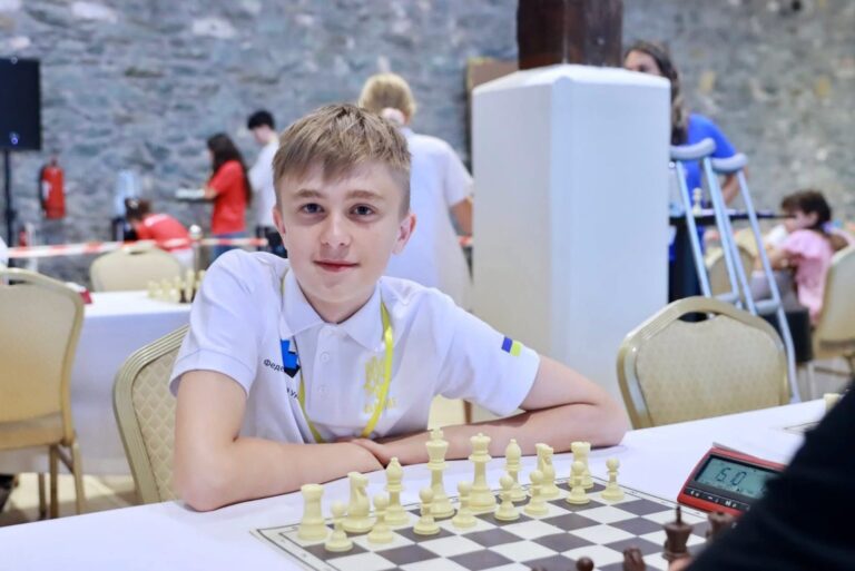 Прикарпатець Максим Паньків став чемпіоном Європи з блискавичних шахів серед юнаків