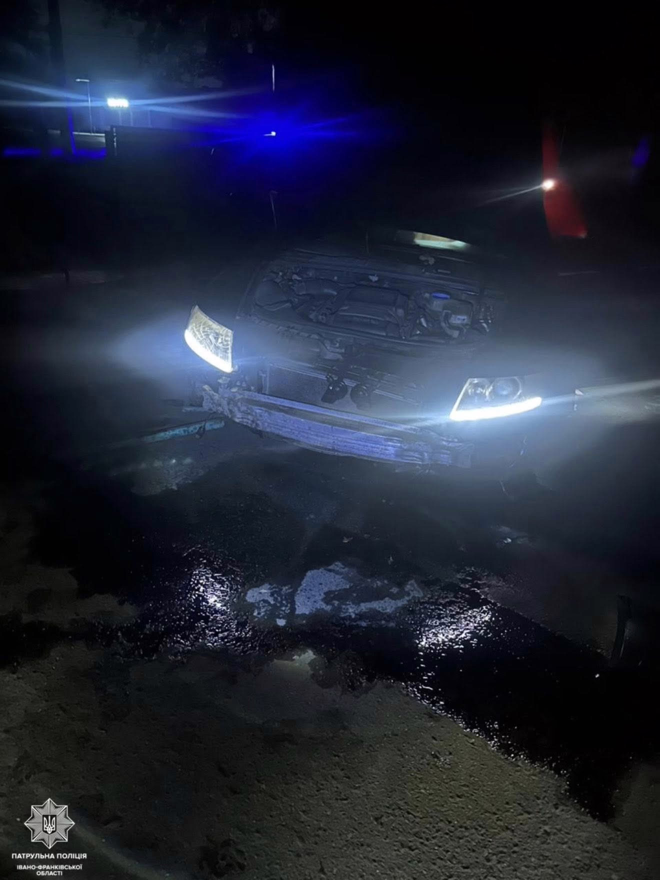 У Франківську нетверезий водій на Audi в’їхав у паркан (ФОТО)